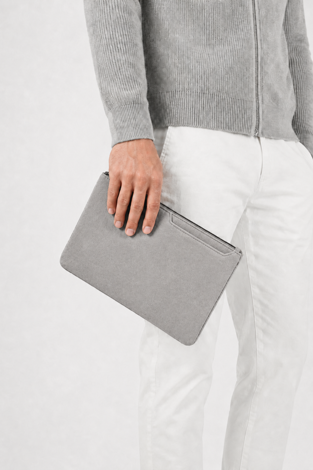 Alcantara Clutchtasche Mondsteingrau