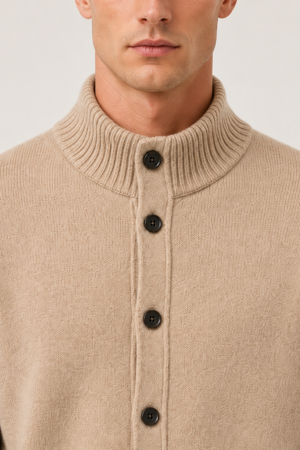 Strickjacke mit Knöpfen, Sandfarben