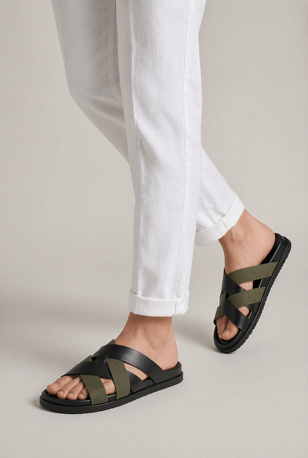 Alviro Sandale Nr. 1 Olive/Schwarz