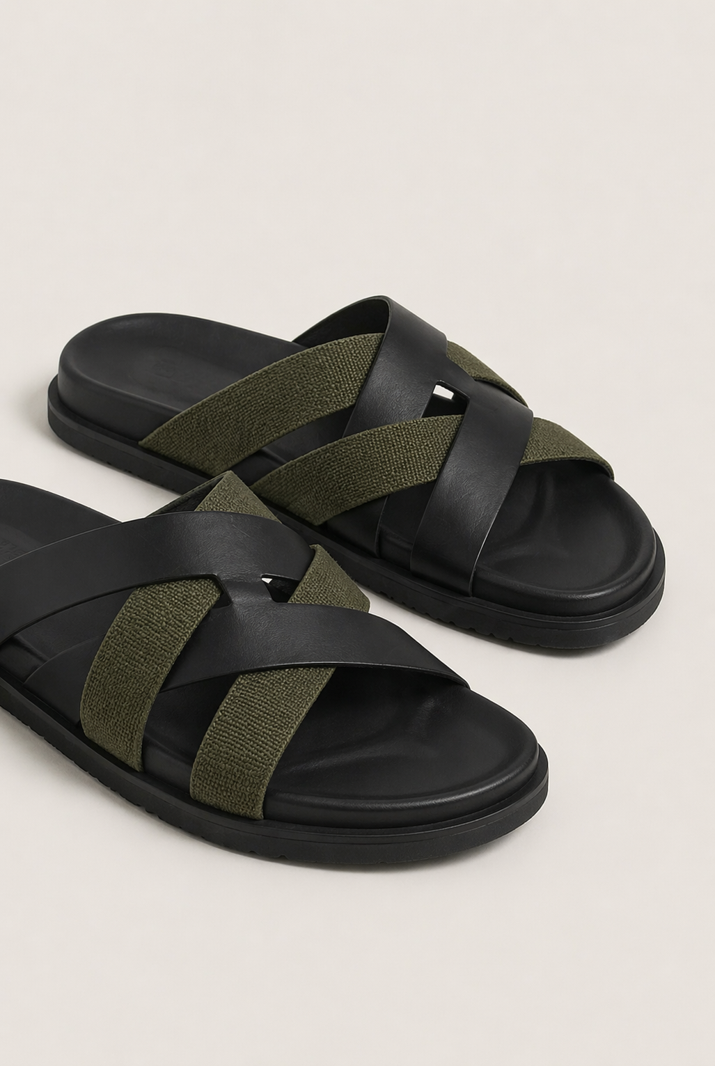 Alviro Sandale Nr. 1 Olive/Schwarz