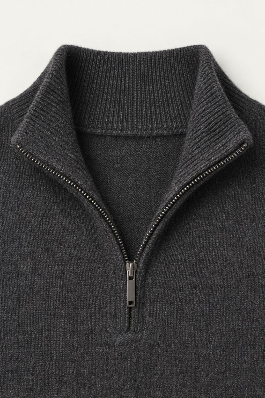 Seravio Quarter-Zip Dark Grey