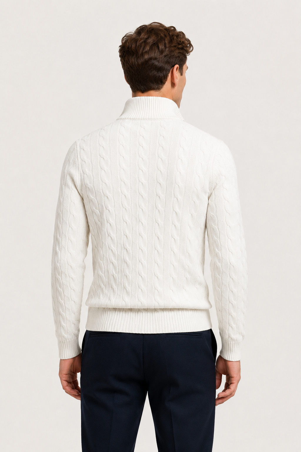 Klassischer Kabelstrick-Pullover mit kurzem Reißverschluss, Weiß