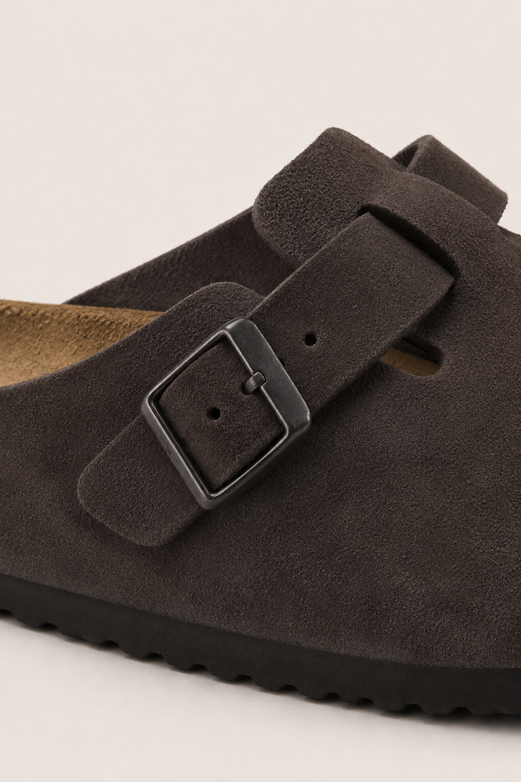 Montreux Wildlederpantolette Schokobraun